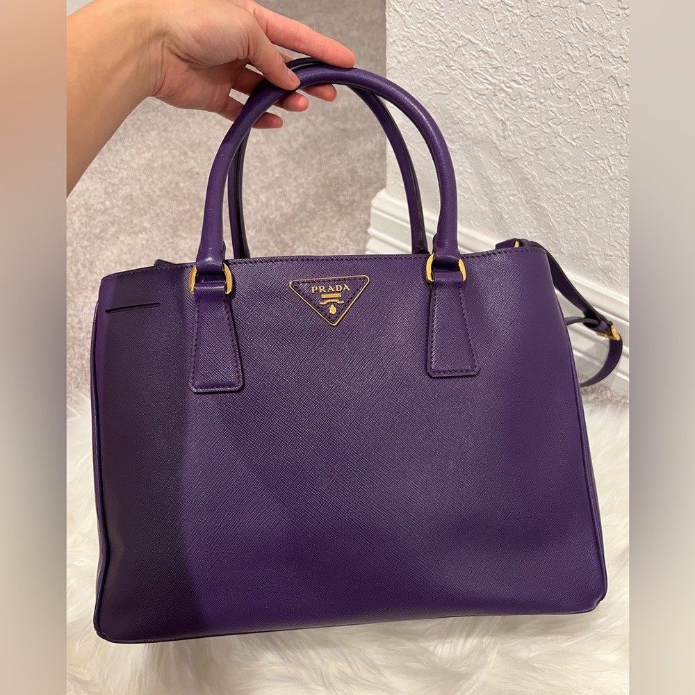 100% authentic prada handbag
